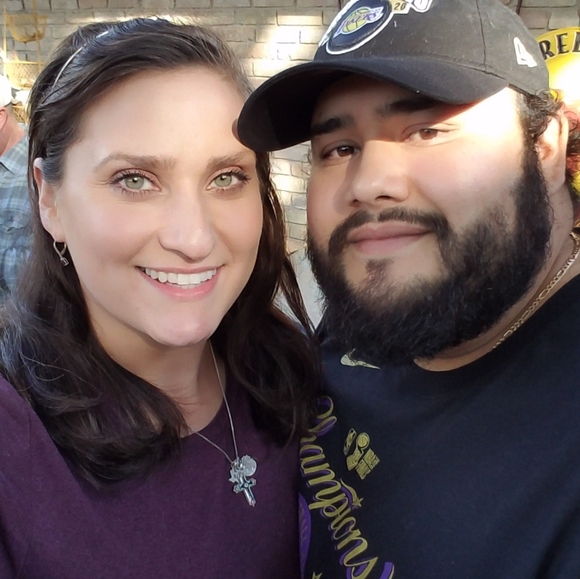 Meet your Posher, Cari - Picture 5 of 8